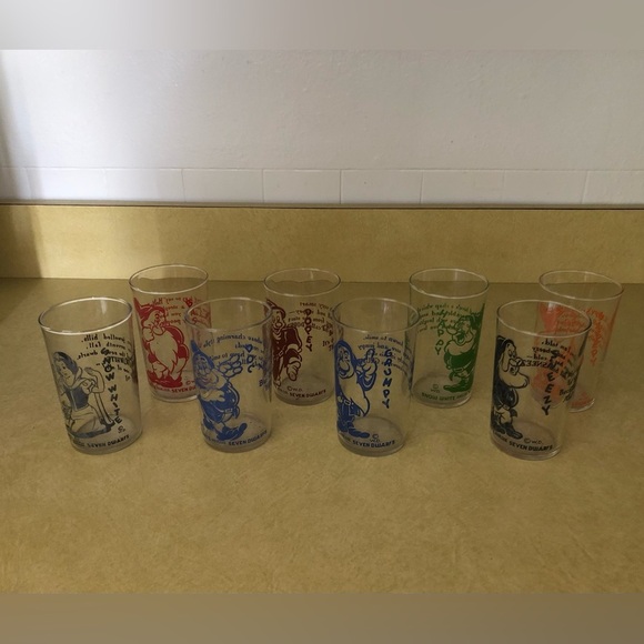 Snow White & The Seven Dwarfs - Walt Disney glasses lot of 8 - Picture 1 of 16